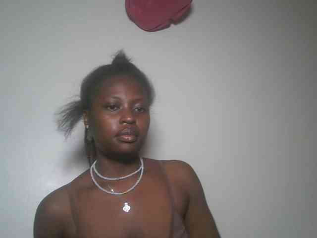 DaisyafterDark_ webcam