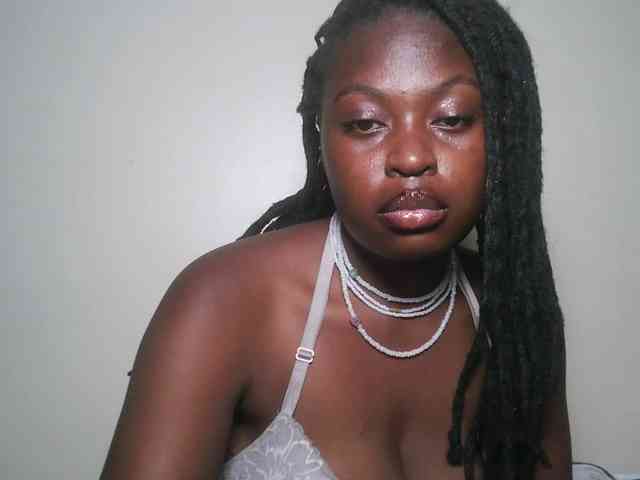 DaisyafterDark_ webcam
