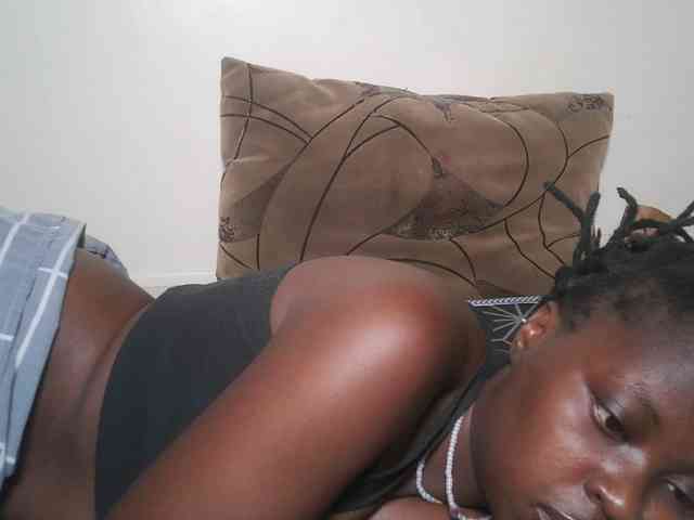 DaisyafterDark_ webcam