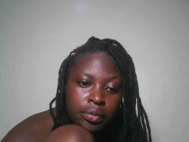DaisyafterDark_ webcam