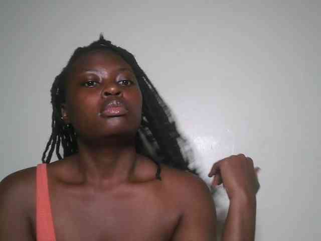 DaisyafterDark_ webcam