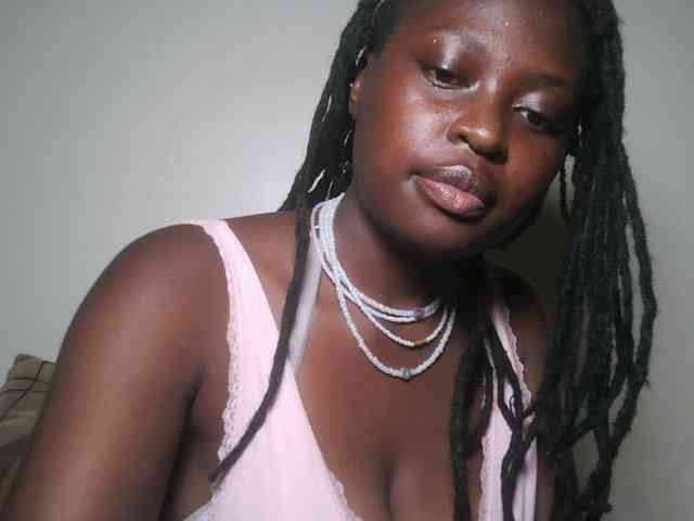 DaisyafterDark_ webcam
