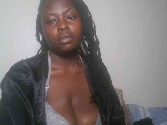 DaisyafterDark_ webcam