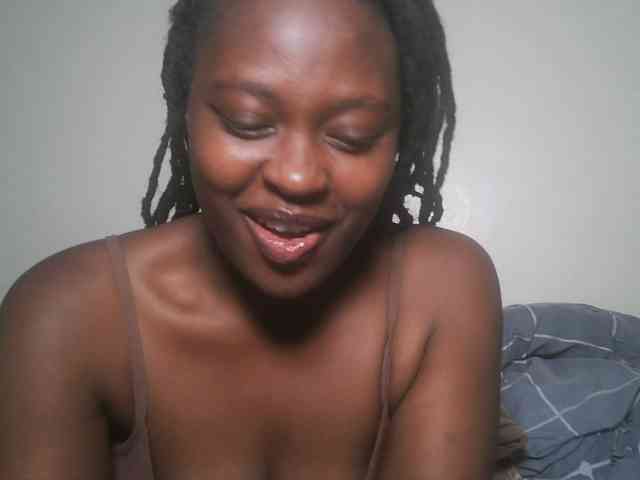DaisyafterDark_ webcam