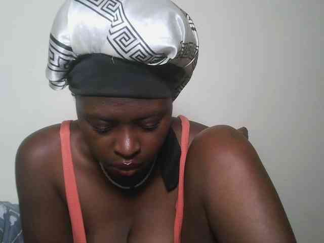 DaisyafterDark_ webcam
