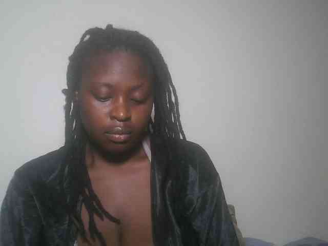 DaisyafterDark_ webcam