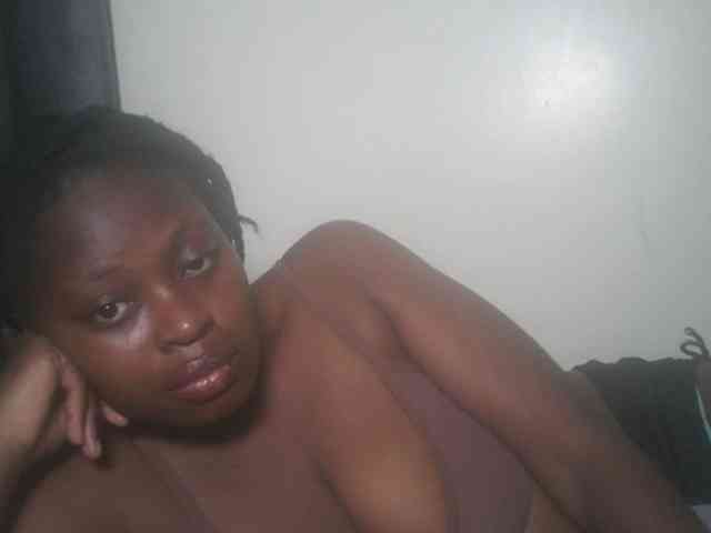 DaisyafterDark_ webcam