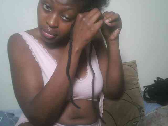 DaisyafterDark_ webcam
