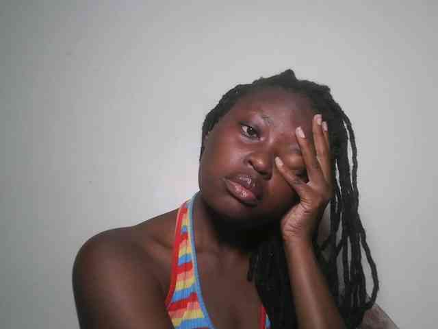 DaisyafterDark_ webcam