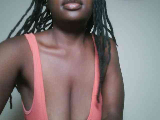 DaisyafterDark_ webcam