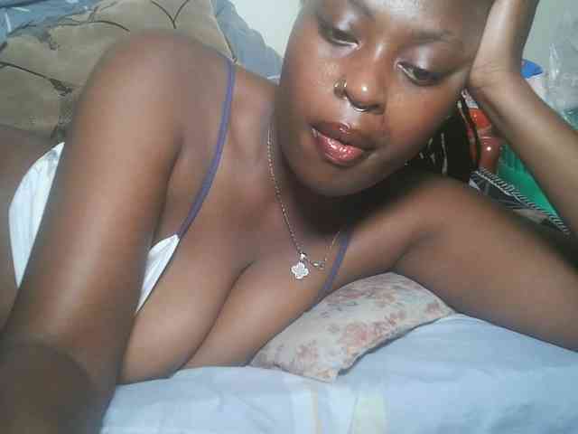 DaisyafterDark_ webcam