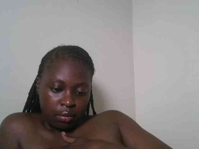 DaisyafterDark_ webcam