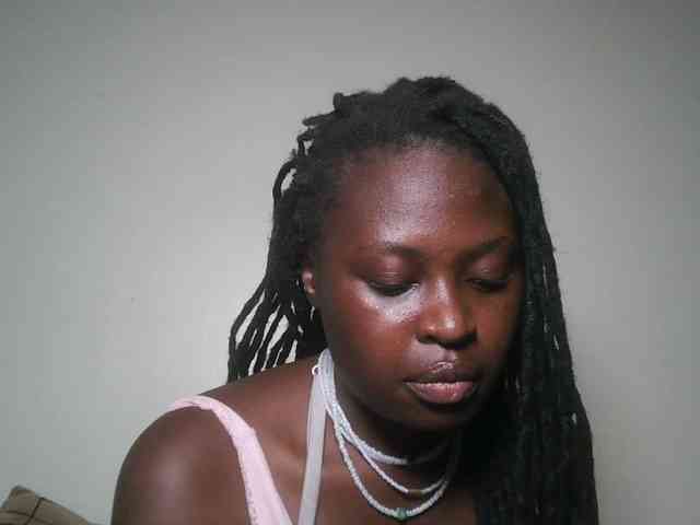 DaisyafterDark_ webcam