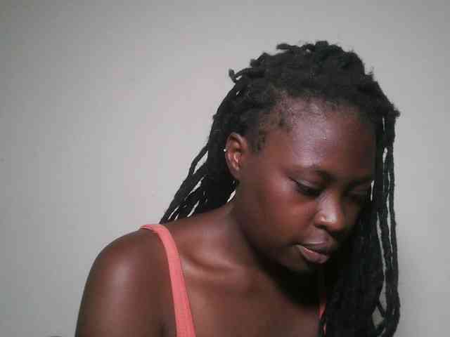 DaisyafterDark_ webcam