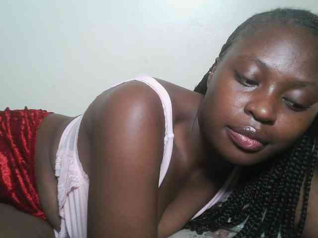 DaisyafterDark_ webcam
