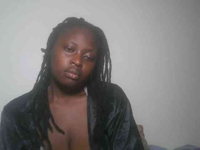 DaisyafterDark_ webcam