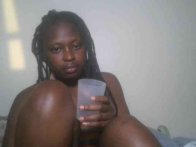DaisyafterDark_ webcam