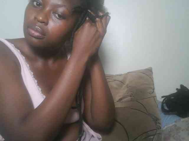 DaisyafterDark_ webcam