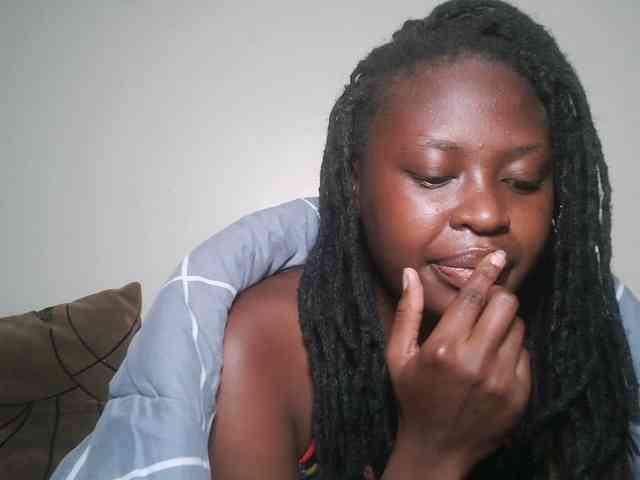DaisyafterDark_ webcam