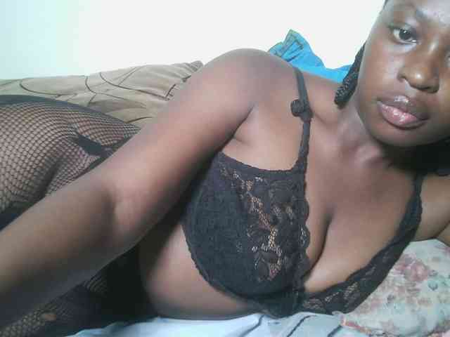 DaisyafterDark_ webcam