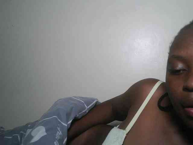 DaisyafterDark_ webcam