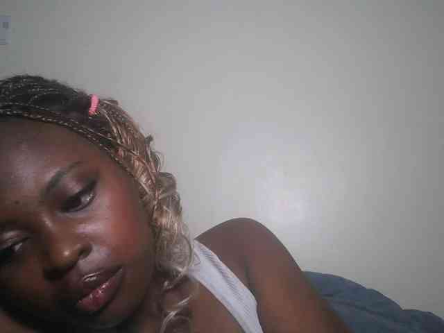 DaisyafterDark_ webcam