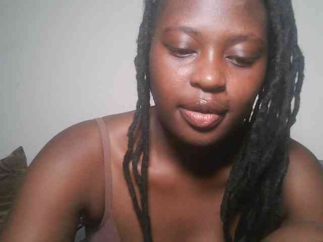 DaisyafterDark_ webcam