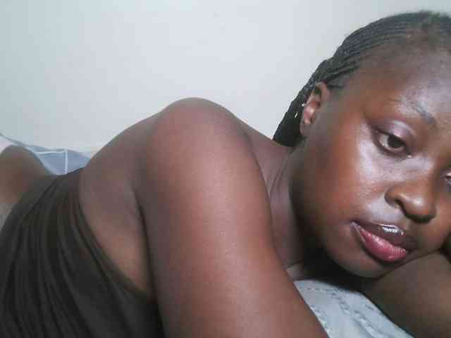 DaisyafterDark_ webcam