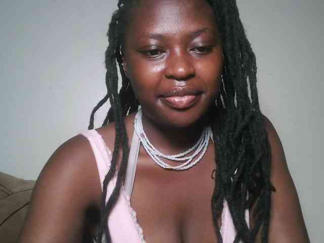DaisyafterDark_ webcam