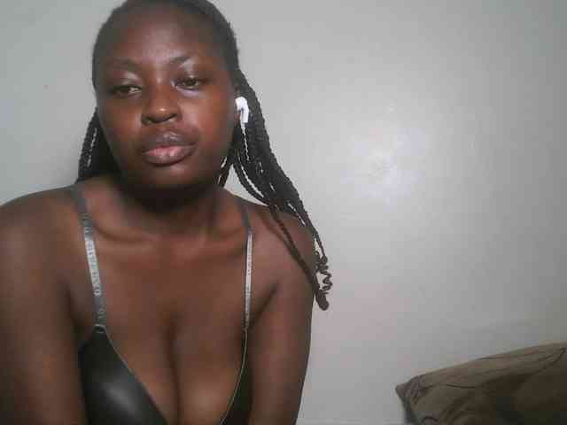DaisyafterDark_ webcam