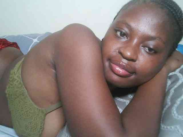 DaisyafterDark_ webcam