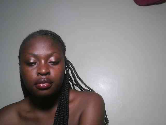 DaisyafterDark_ webcam