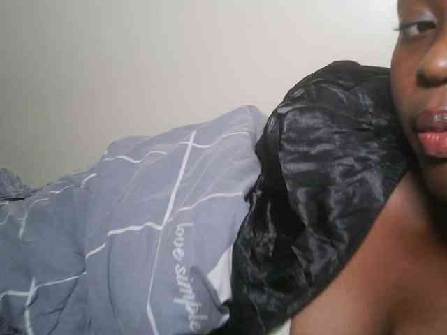 DaisyafterDark_ webcam
