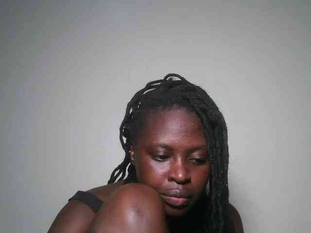 DaisyafterDark_ webcam