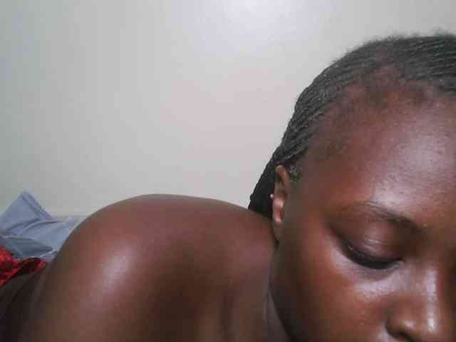 DaisyafterDark_ webcam