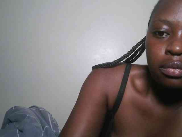 DaisyafterDark_ webcam