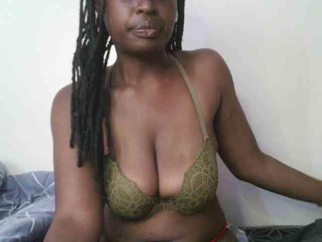 DaisyafterDark_ webcam