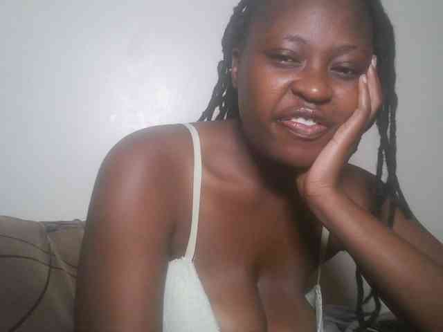 DaisyafterDark_ webcam