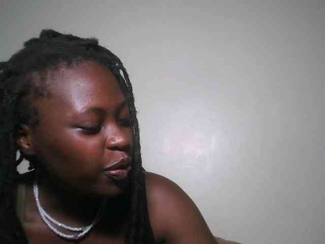 DaisyafterDark_ webcam