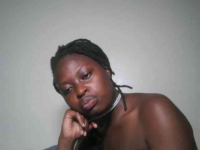 DaisyafterDark_ webcam
