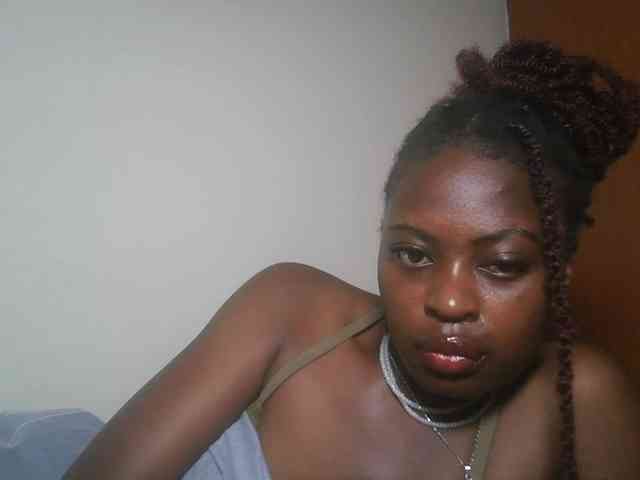 DaisyafterDark_ webcam