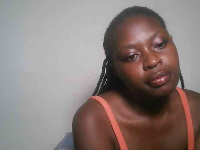 DaisyafterDark_ webcam