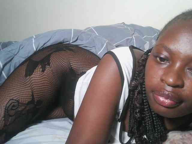 DaisyafterDark_ webcam