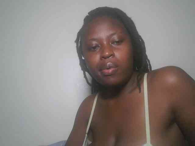 DaisyafterDark_ webcam