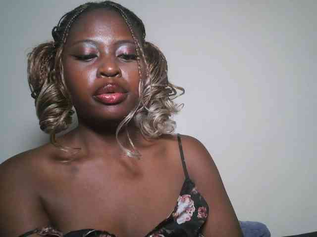 DaisyafterDark_ webcam
