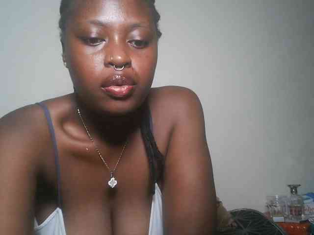 DaisyafterDark_ webcam