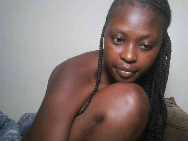 DaisyafterDark_ webcam