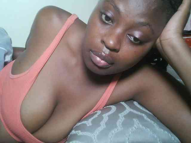 DaisyafterDark_ webcam
