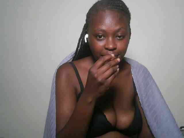 DaisyafterDark_ webcam