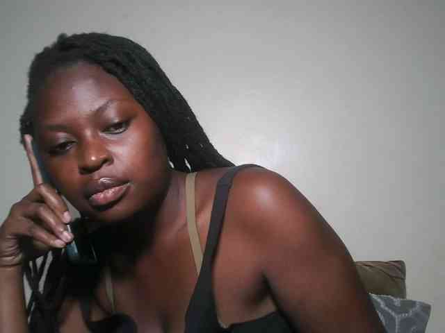 DaisyafterDark_ webcam